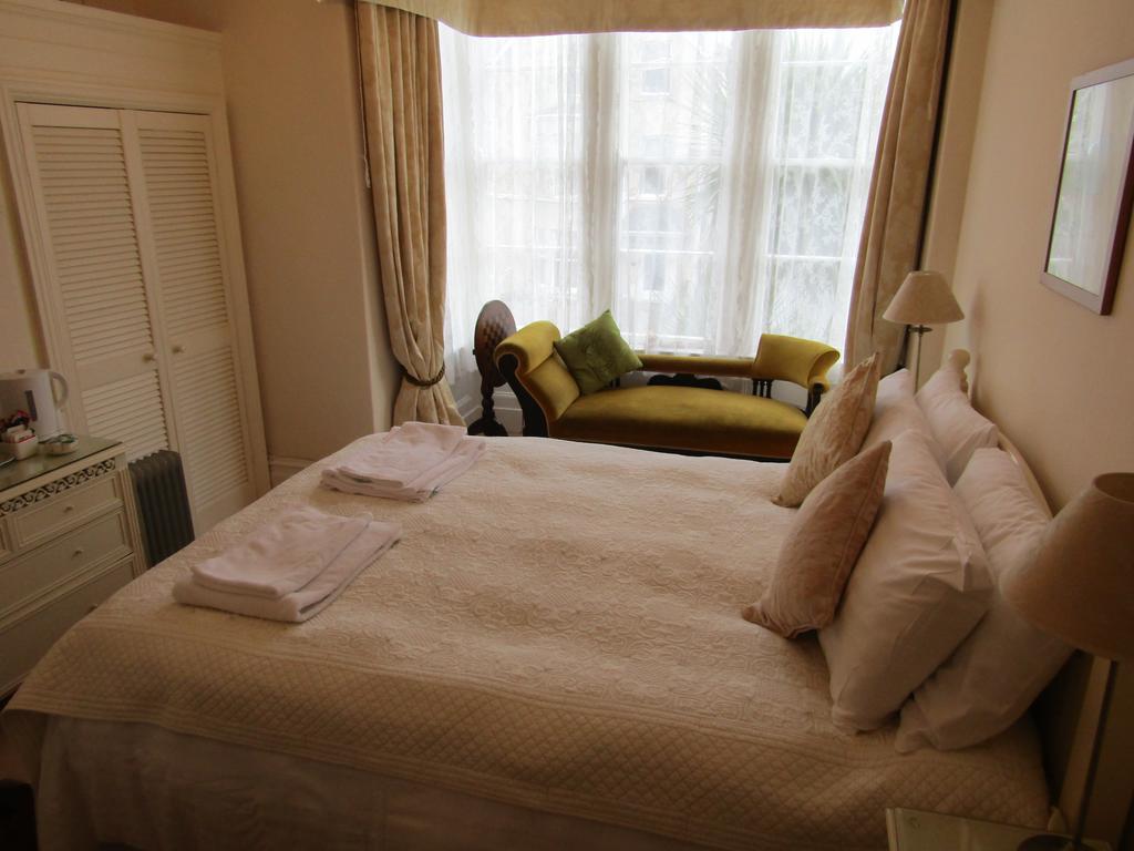 Harringtons at 14 Hotell Llandudno Exteriör bild
