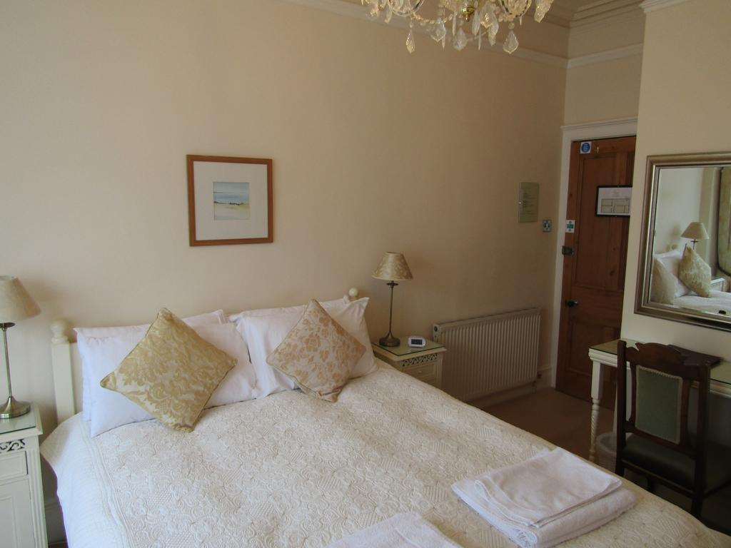 Harringtons at 14 Hotell Llandudno Exteriör bild