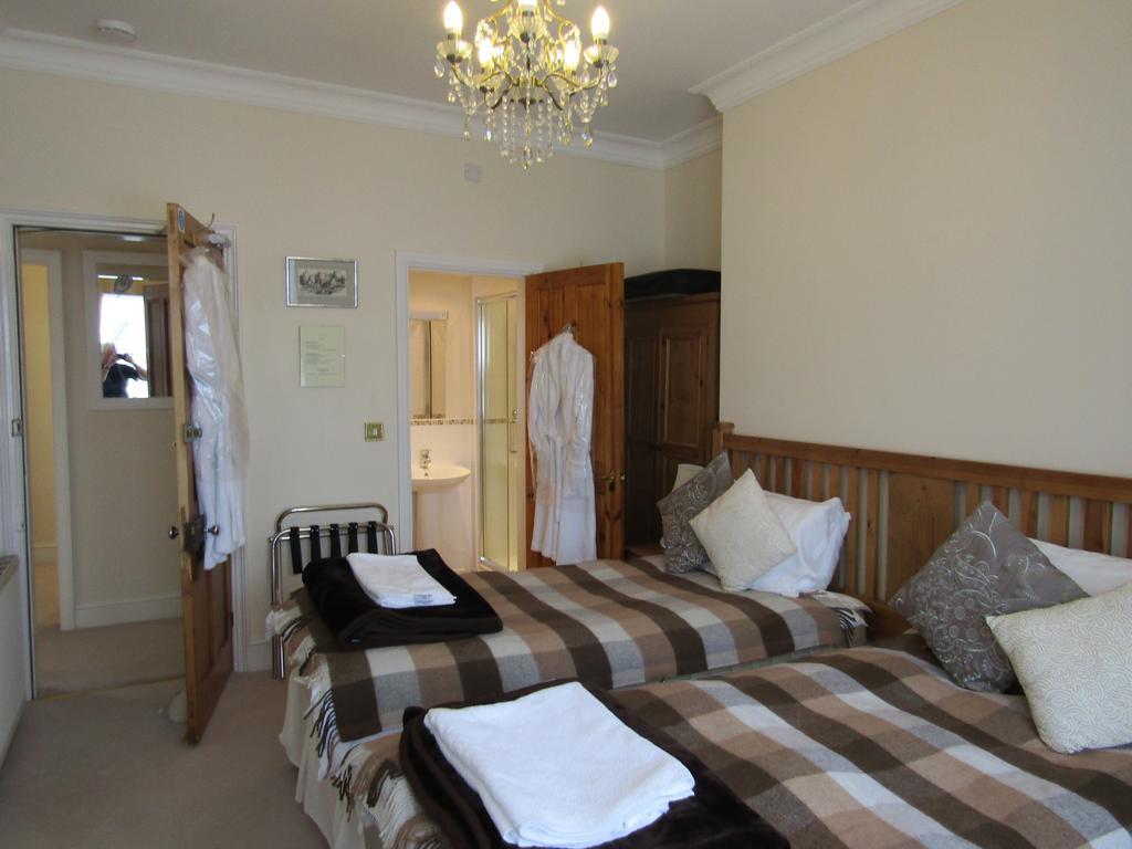 Harringtons at 14 Hotell Llandudno Exteriör bild