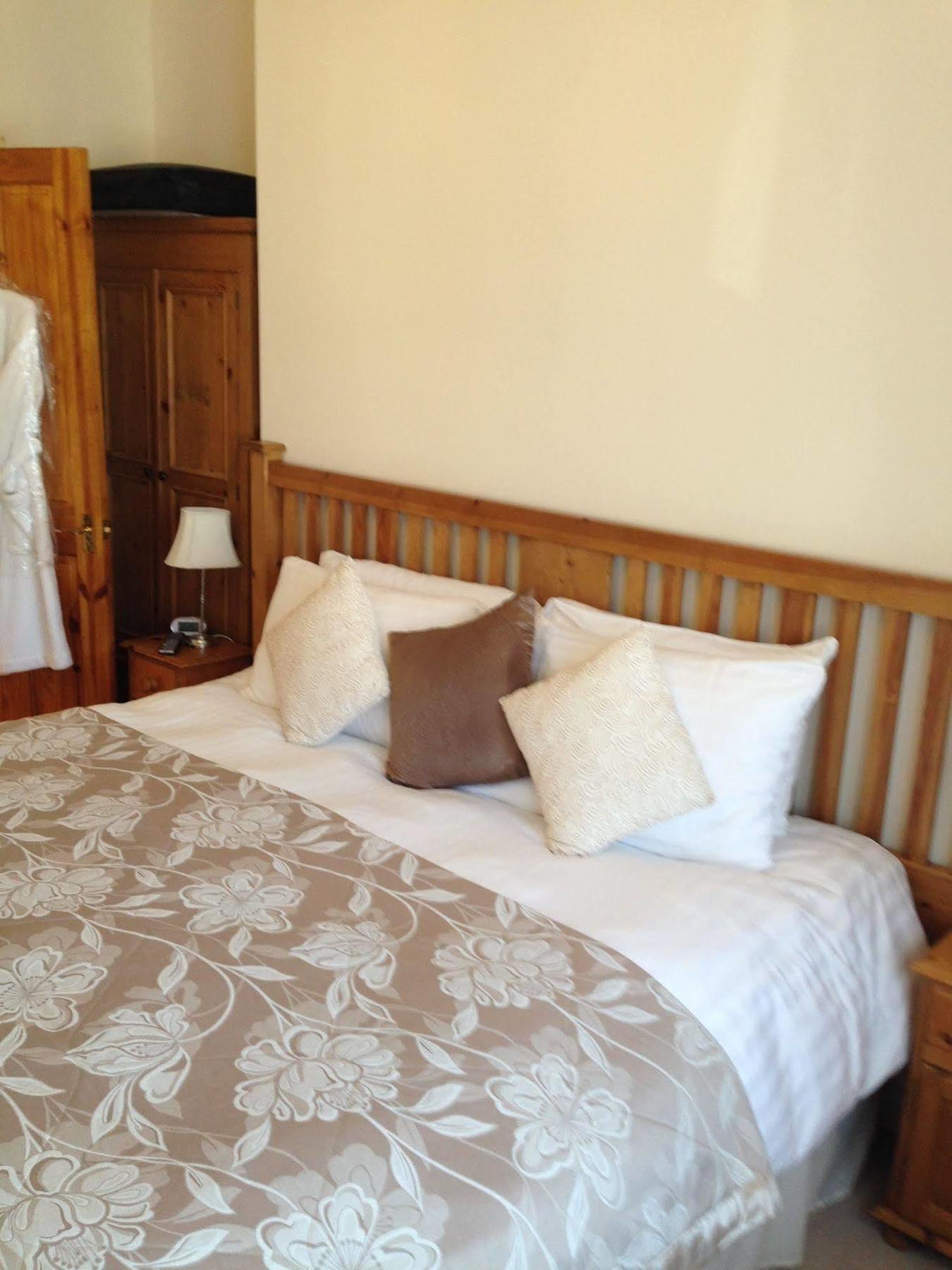 Harringtons at 14 Hotell Llandudno Exteriör bild